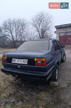 Седан Volkswagen Jetta 1990 в Кореці