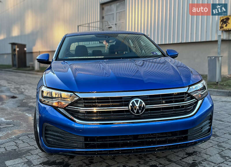 Седан Volkswagen Jetta 2023 в Львові