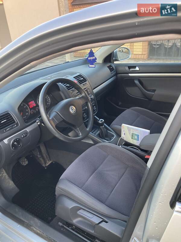 Седан Volkswagen Jetta 2006 в Ковелі