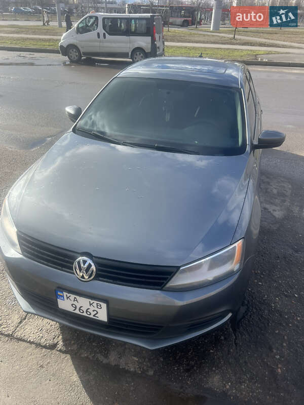 Седан Volkswagen Jetta 2011 в Харькове