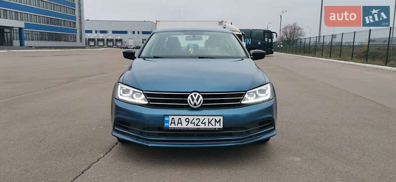 Седан Volkswagen Jetta 2014 в 