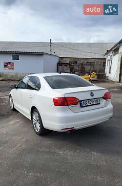 Седан Volkswagen Jetta 2012 в Полтаве