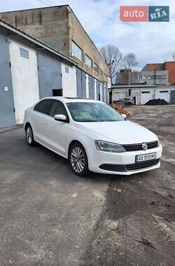 Седан Volkswagen Jetta 2012 в Полтаве