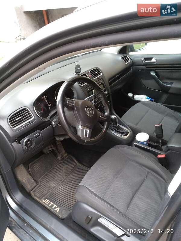 Универсал Volkswagen Jetta 2013 в Львове