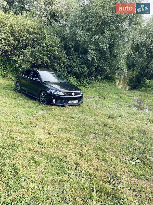 Седан Volkswagen Jetta 2012 в Киеве фото 11 Седан Volkswagen Jetta 2012 в Киеве