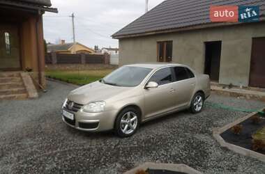 Седан Volkswagen Jetta 2007 в Рокитном