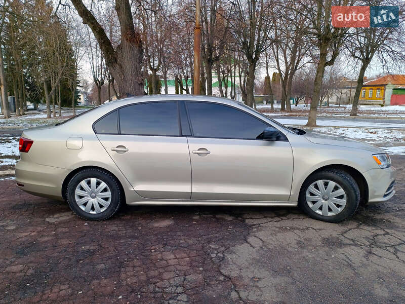 Седан Volkswagen Jetta 2016 в Глухові