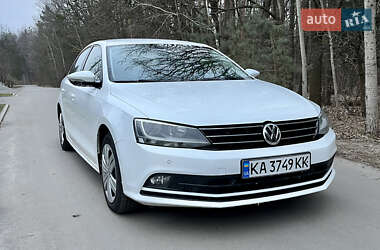 Седан Volkswagen Jetta 2016 в Києві