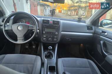 Седан Volkswagen Jetta 2005 в Хмельницком