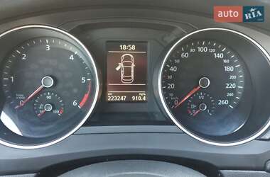 Седан Volkswagen Jetta 2015 в 
