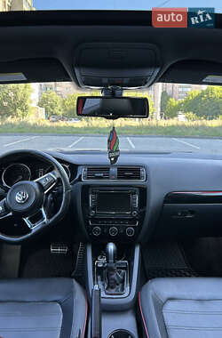 Седан Volkswagen Jetta 2015 в Краматорську