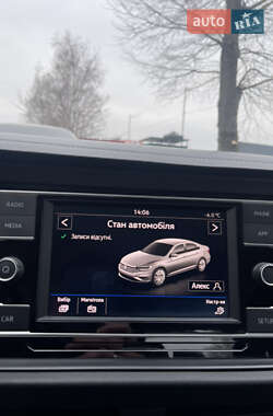Седан Volkswagen Jetta 2018 в 