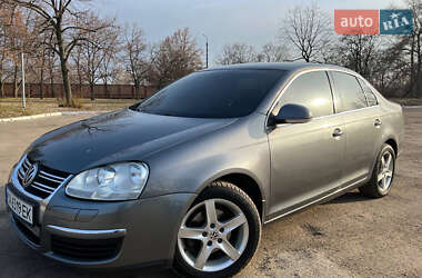 Седан Volkswagen Jetta 2006 в Киеве