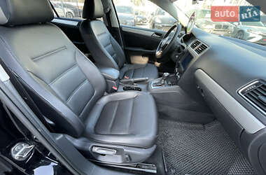 Седан Volkswagen Jetta 2013 в Виннице