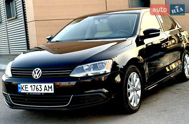 Седан Volkswagen Jetta 2013 в Днепре