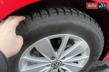 Седан Volkswagen Jetta 2015 в 
