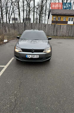 Седан Volkswagen Jetta 2012 в Києві