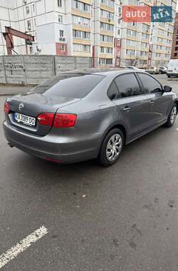 Седан Volkswagen Jetta 2012 в Києві