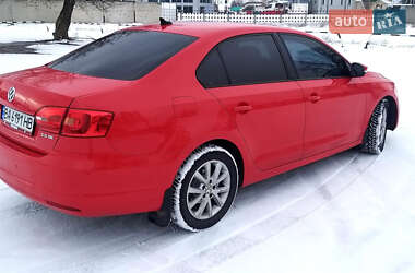 Седан Volkswagen Jetta 2012 в Кременчуці