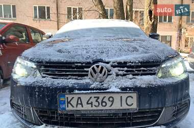 Седан Volkswagen Jetta 2013 в Києві