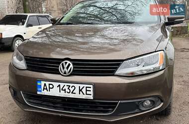 Седан Volkswagen Jetta 2013 в Запоріжжі