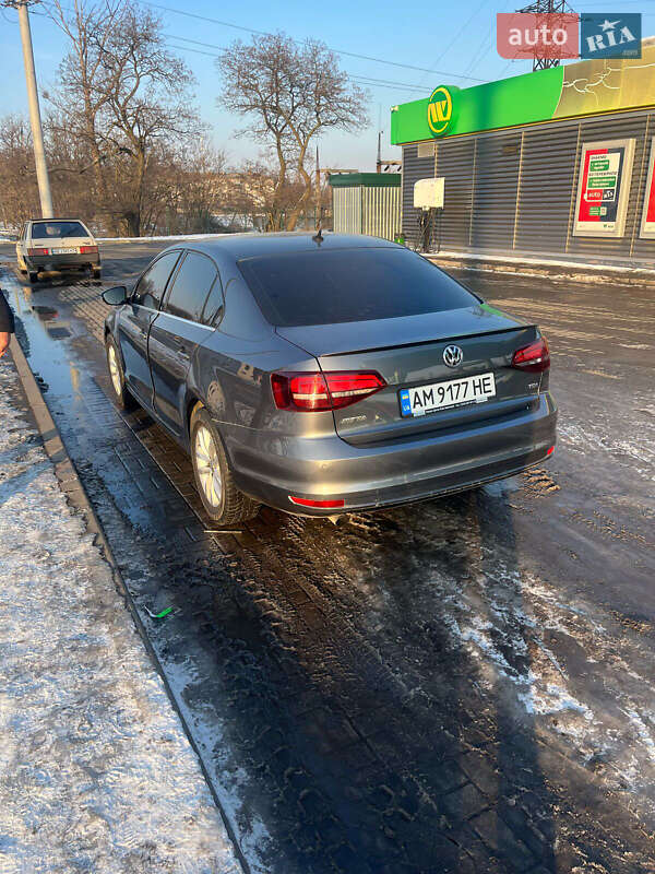 Седан Volkswagen Jetta 2016 в Житомирі фото 11 Седан Volkswagen Jetta 2016 в Житомирі