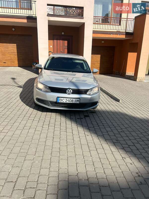 Volkswagen Jetta 2014