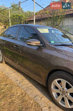 Седан Volkswagen Jetta 2011 в 