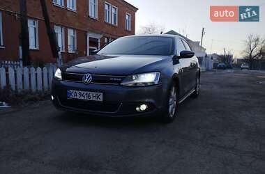 Седан Volkswagen Jetta 2013 в Киеве