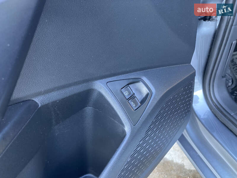 Седан Volkswagen Jetta 2022 в Киеве