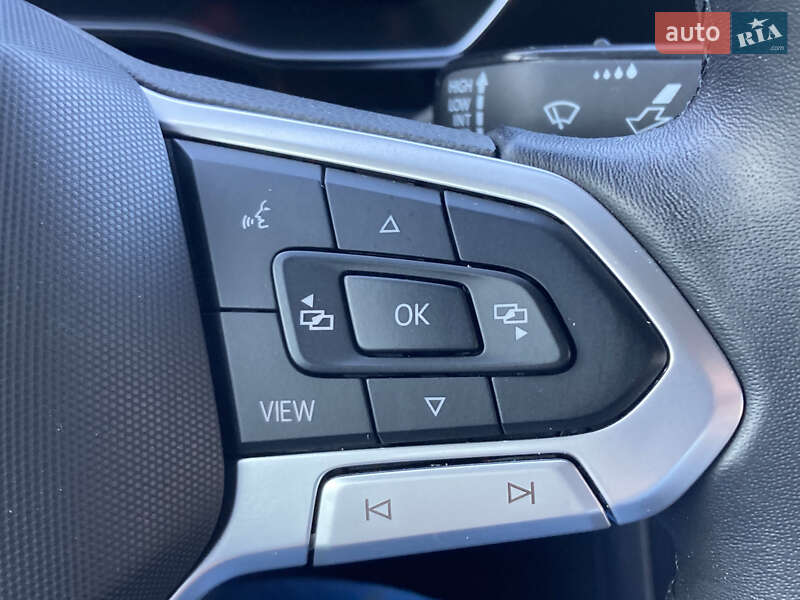 Седан Volkswagen Jetta 2022 в Киеве