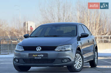 Седан Volkswagen Jetta 2011 в Киеве