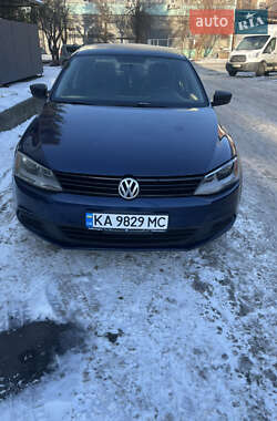 Седан Volkswagen Jetta 2012 в Києві