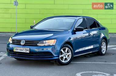 Седан Volkswagen Jetta 2015 в Киеве