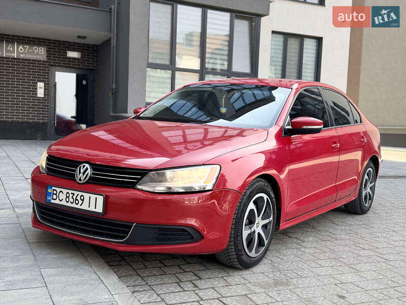 Седан Volkswagen Jetta 2013 в Львове