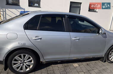 Седан Volkswagen Jetta 2006 в 