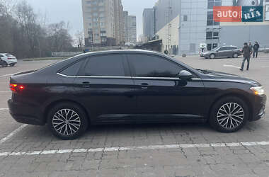 Седан Volkswagen Jetta 2018 в Сумах