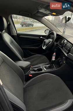 Седан Volkswagen Jetta 2018 в 