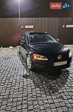 Седан Volkswagen Jetta 2012 в Києві