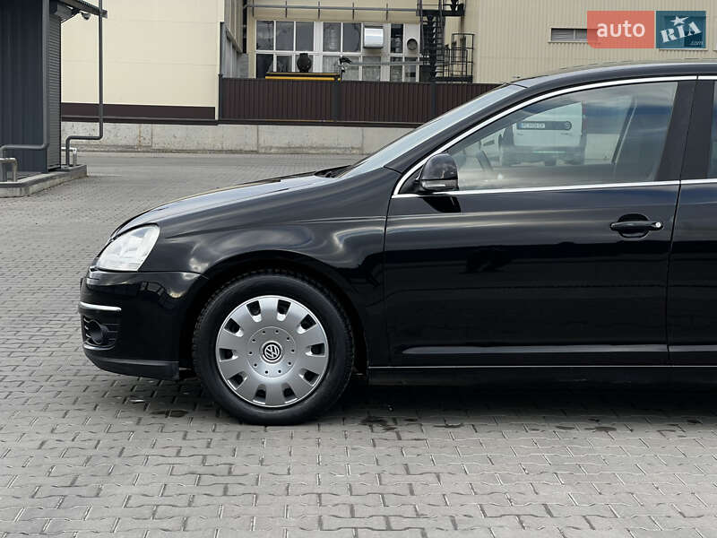Седан Volkswagen Jetta 2008 в Рожище