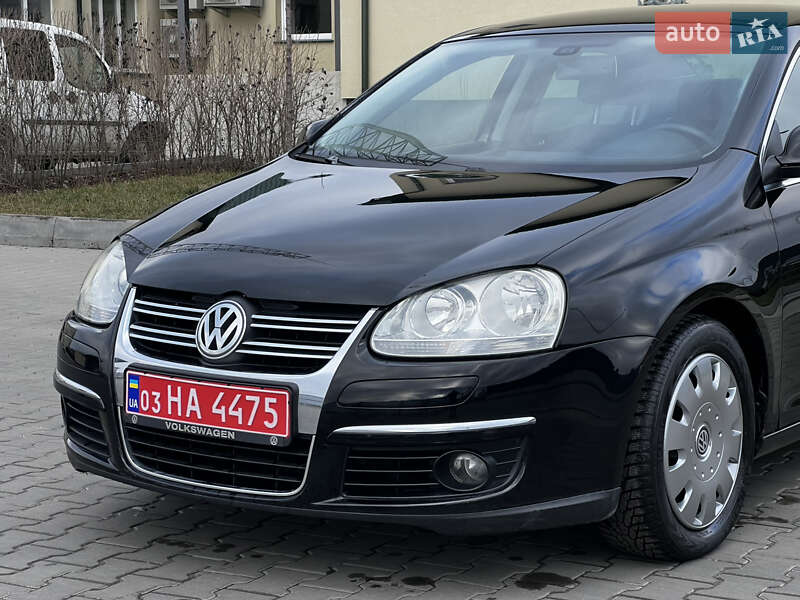 Седан Volkswagen Jetta 2008 в Рожище