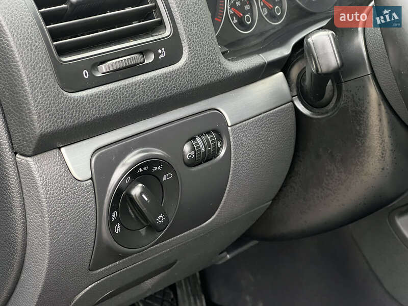 Седан Volkswagen Jetta 2008 в Рожище