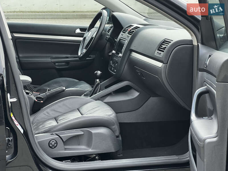 Седан Volkswagen Jetta 2008 в Рожище
