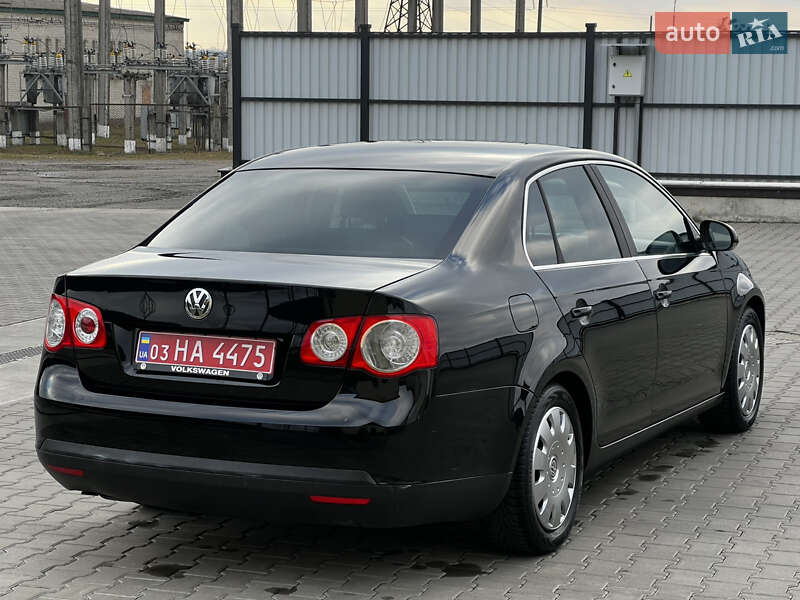 Седан Volkswagen Jetta 2008 в Рожище