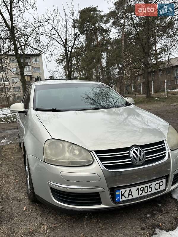 Седан Volkswagen Jetta 2010 в Киеве