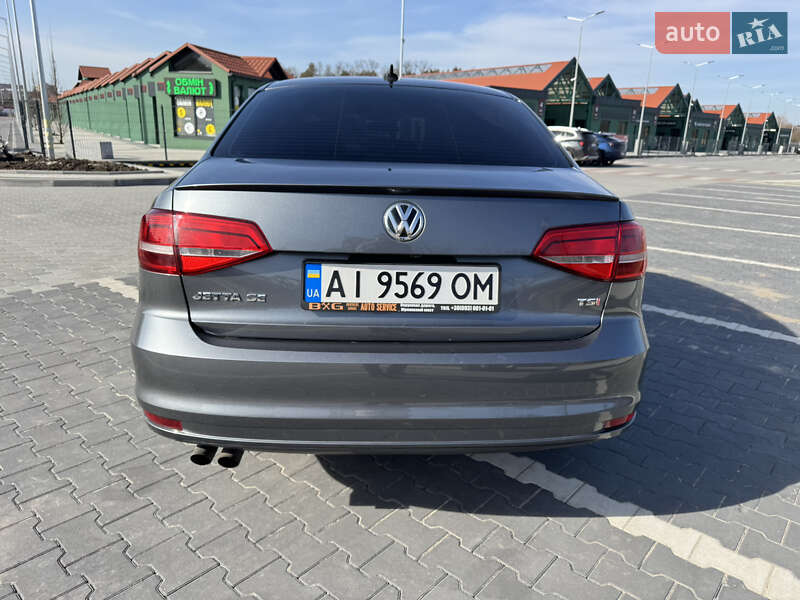 Седан Volkswagen Jetta 2015 в Киеве