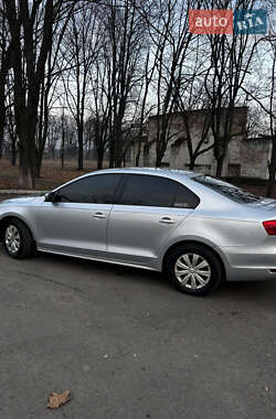 Седан Volkswagen Jetta 2014 в 