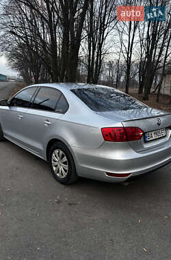 Седан Volkswagen Jetta 2014 в 