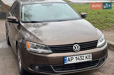 Седан Volkswagen Jetta 2013 в Запоріжжі