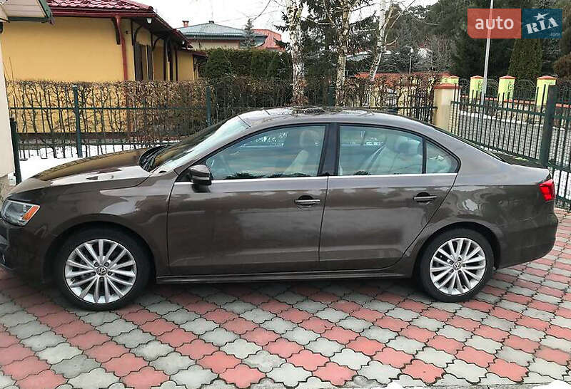 Седан Volkswagen Jetta 2014 в Львові
